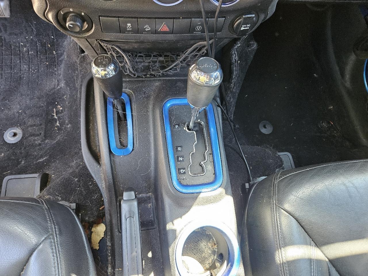 Jeep Wrangler Sahara 4WD 2015