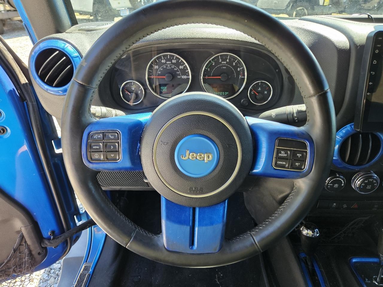 Jeep Wrangler Sahara 4WD 2015