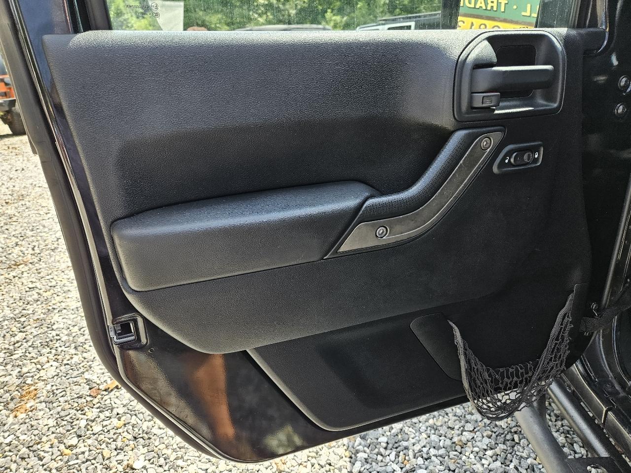 Jeep Wrangler Sport 4WD 2014