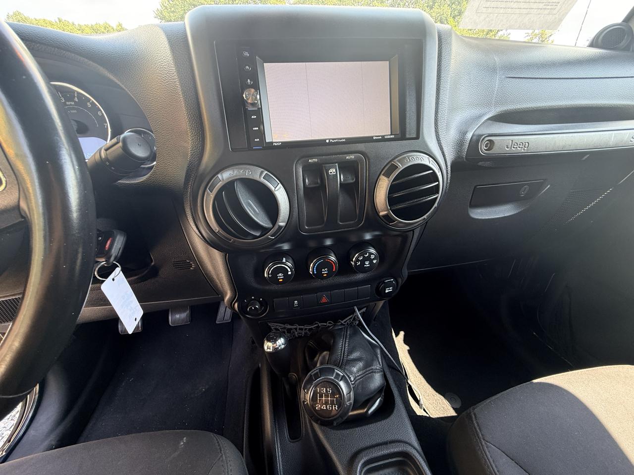 Jeep Wrangler Sport 4WD 2014