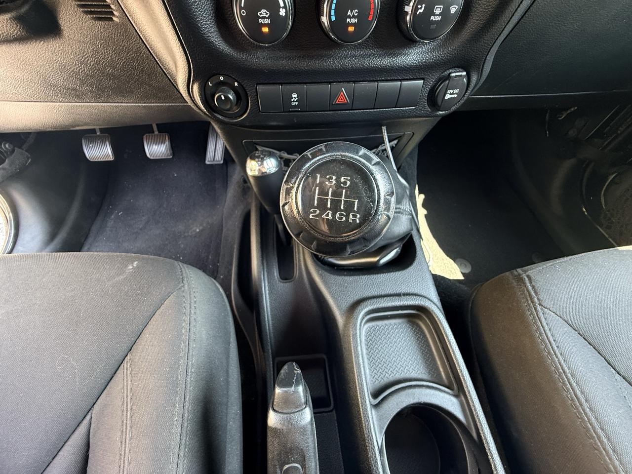 Jeep Wrangler Sport 4WD 2014