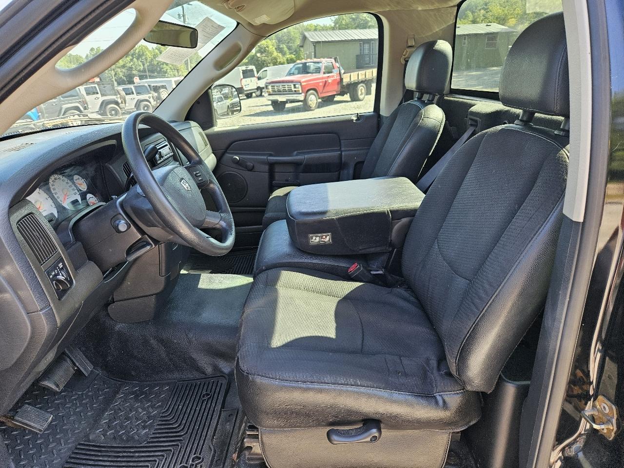 Dodge Ram 1500 Laramie Long Bed 2WD 2004
