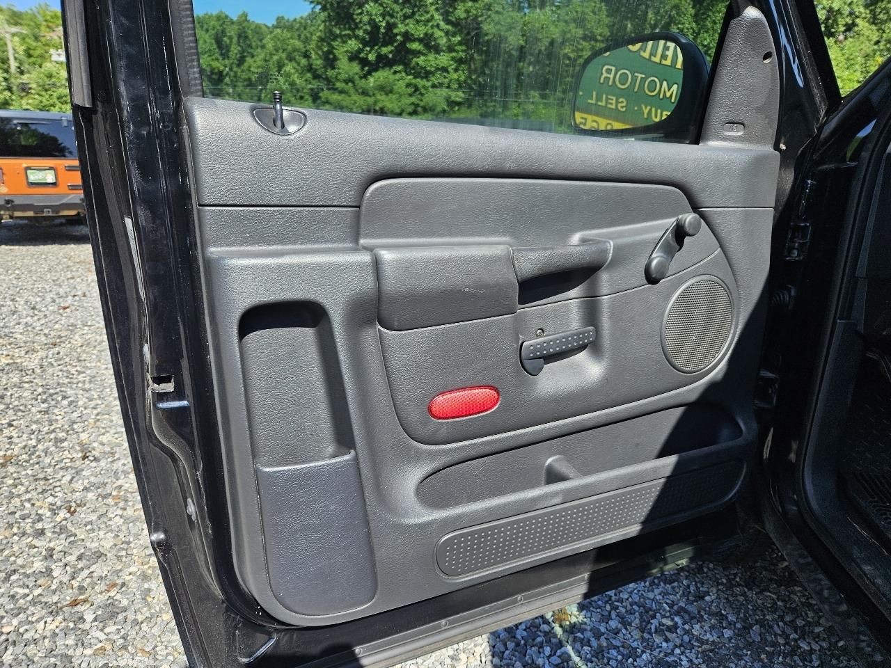Dodge Ram 1500 Laramie Long Bed 2WD 2004