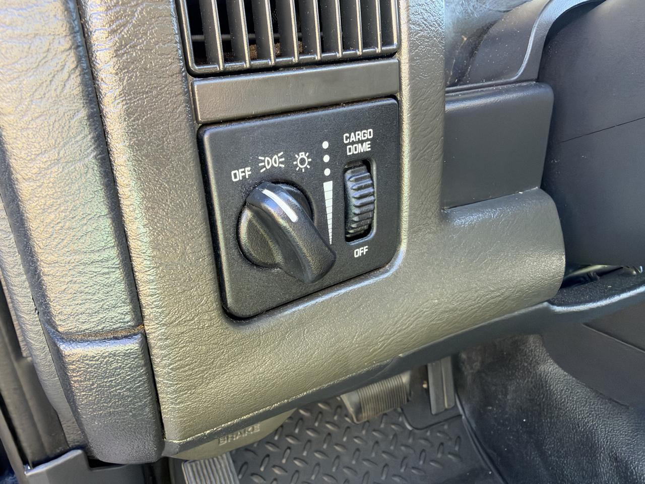 Dodge Ram 1500 Laramie Long Bed 2WD 2004