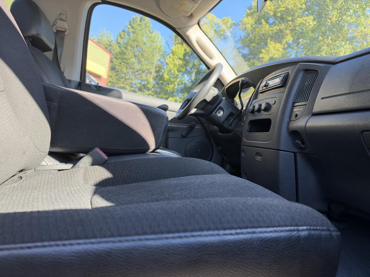 Dodge Ram 1500 Laramie Long Bed 2WD 2004