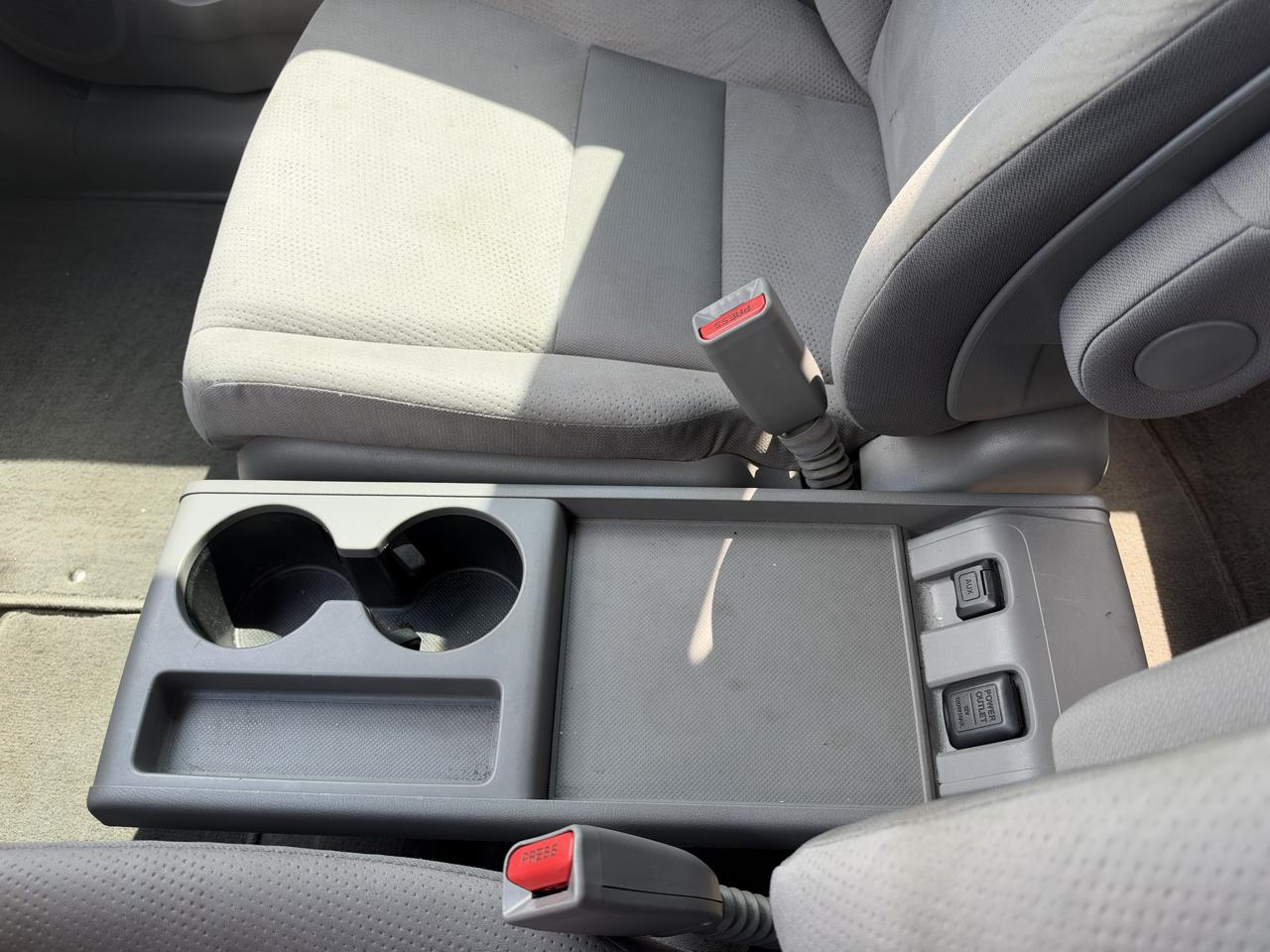 Honda CR-V SE 2WD 5-Speed AT 2011