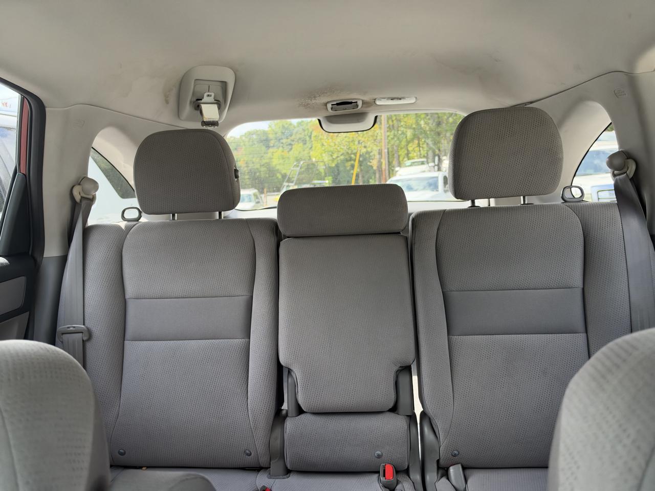 Honda CR-V SE 2WD 5-Speed AT 2011