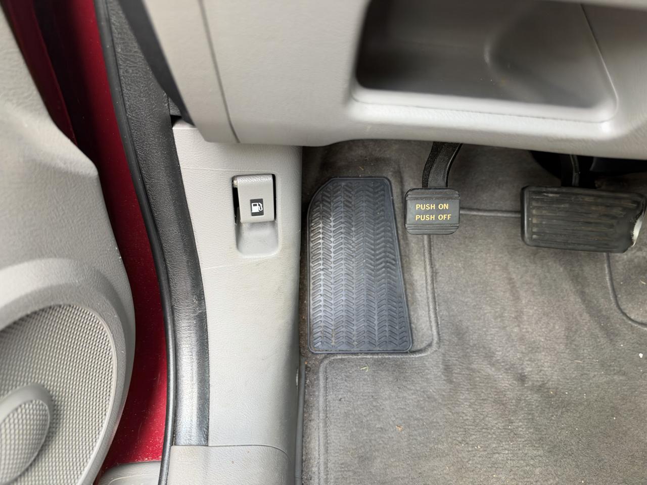 Honda CR-V SE 2WD 5-Speed AT 2011