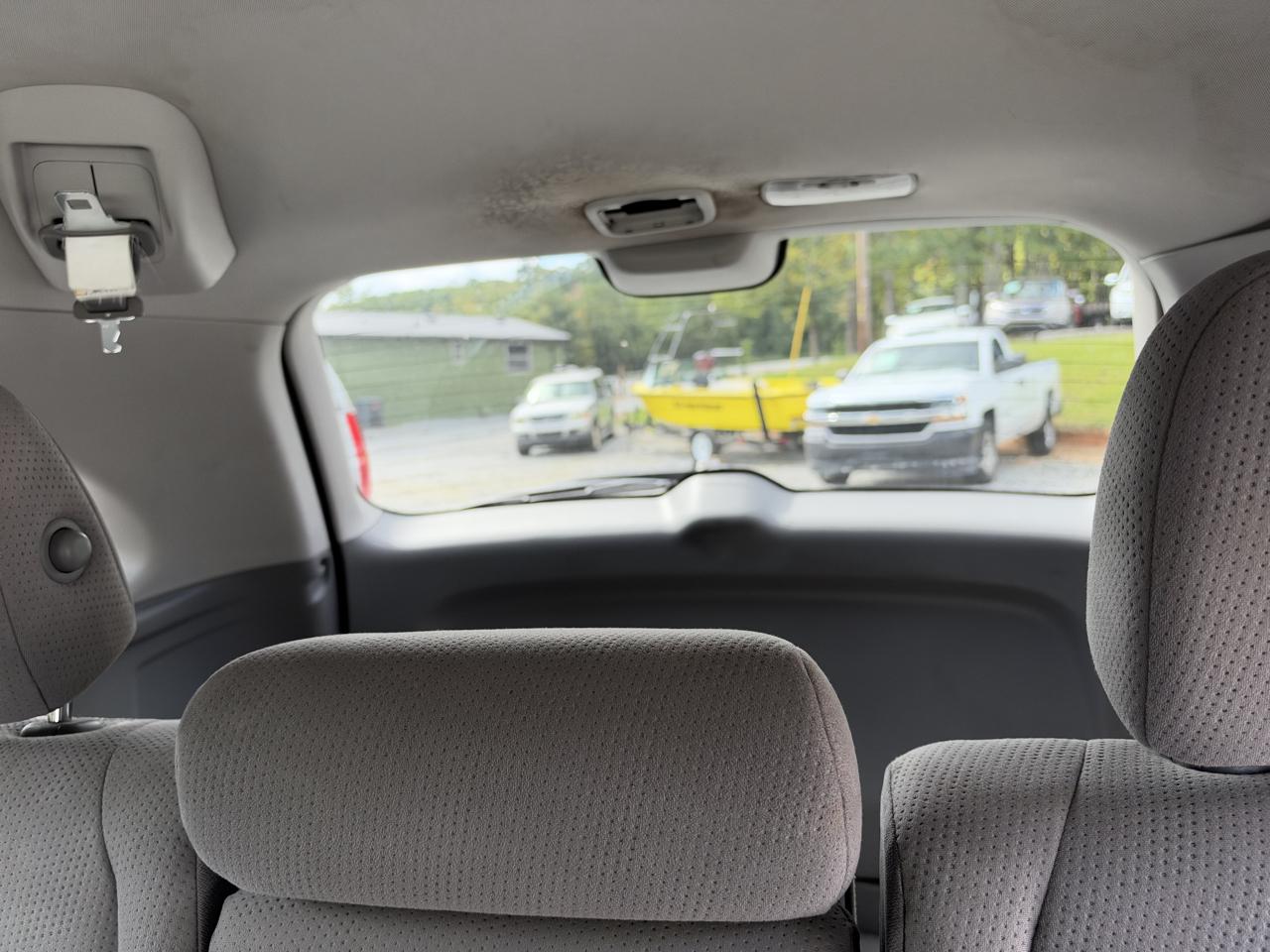 Honda CR-V SE 2WD 5-Speed AT 2011