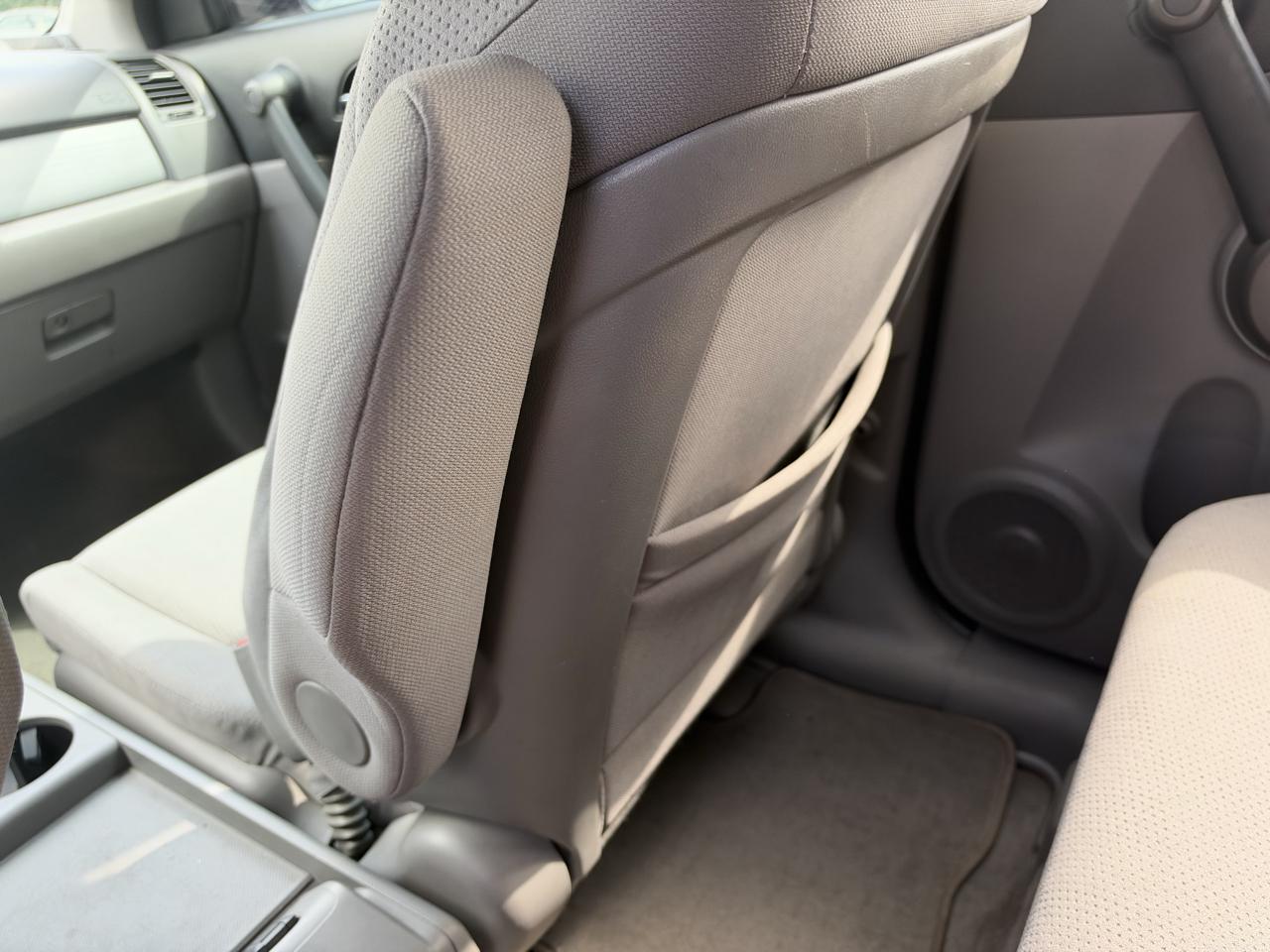 Honda CR-V SE 2WD 5-Speed AT 2011