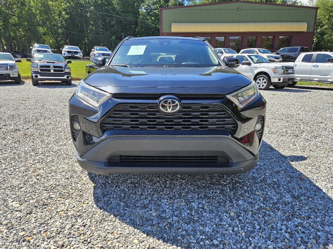 Toyota RAV4 XLE 2021
