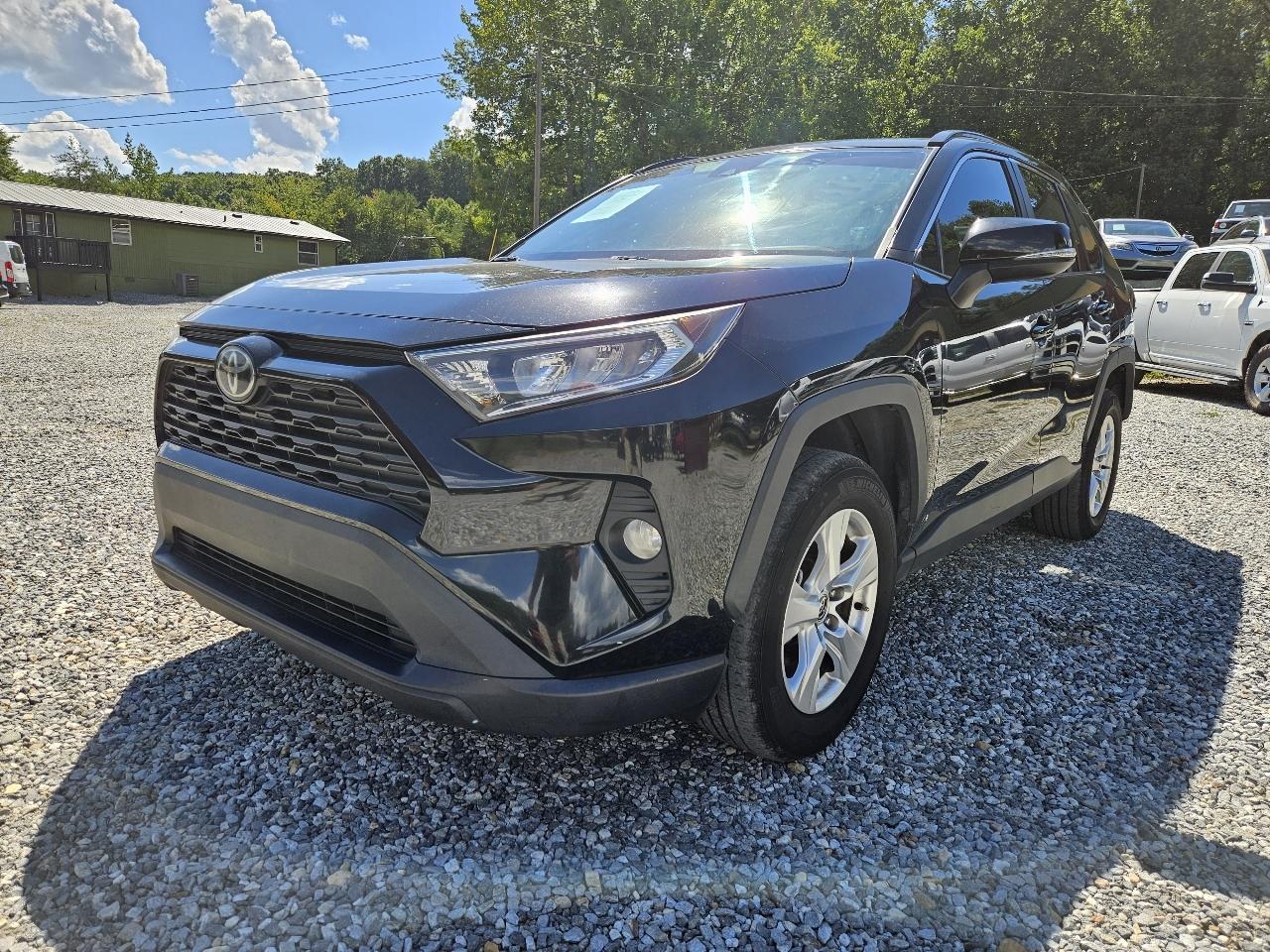 Toyota RAV4 XLE 2021