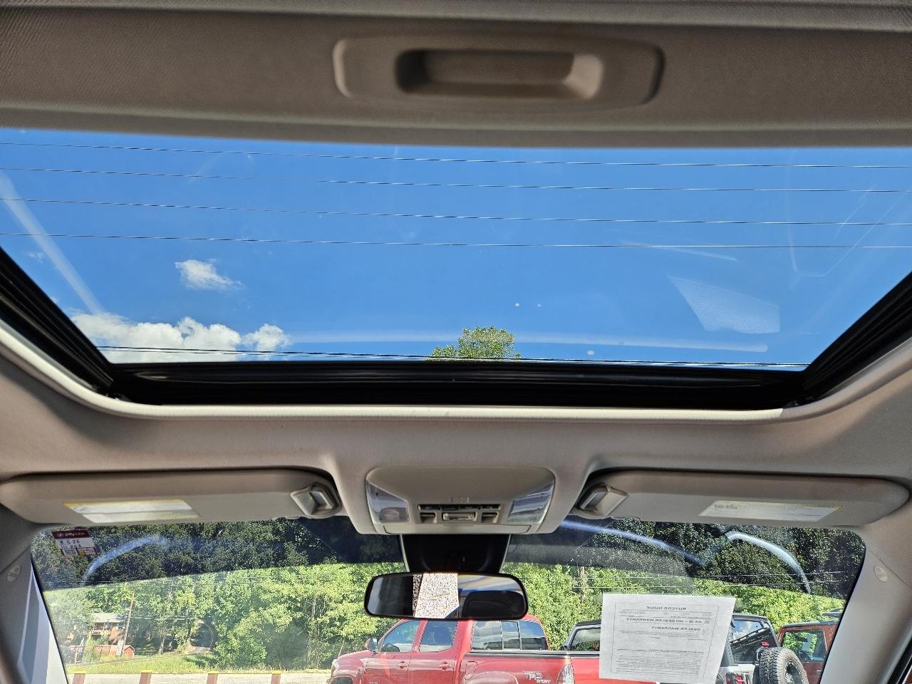 Toyota RAV4 XLE 2021