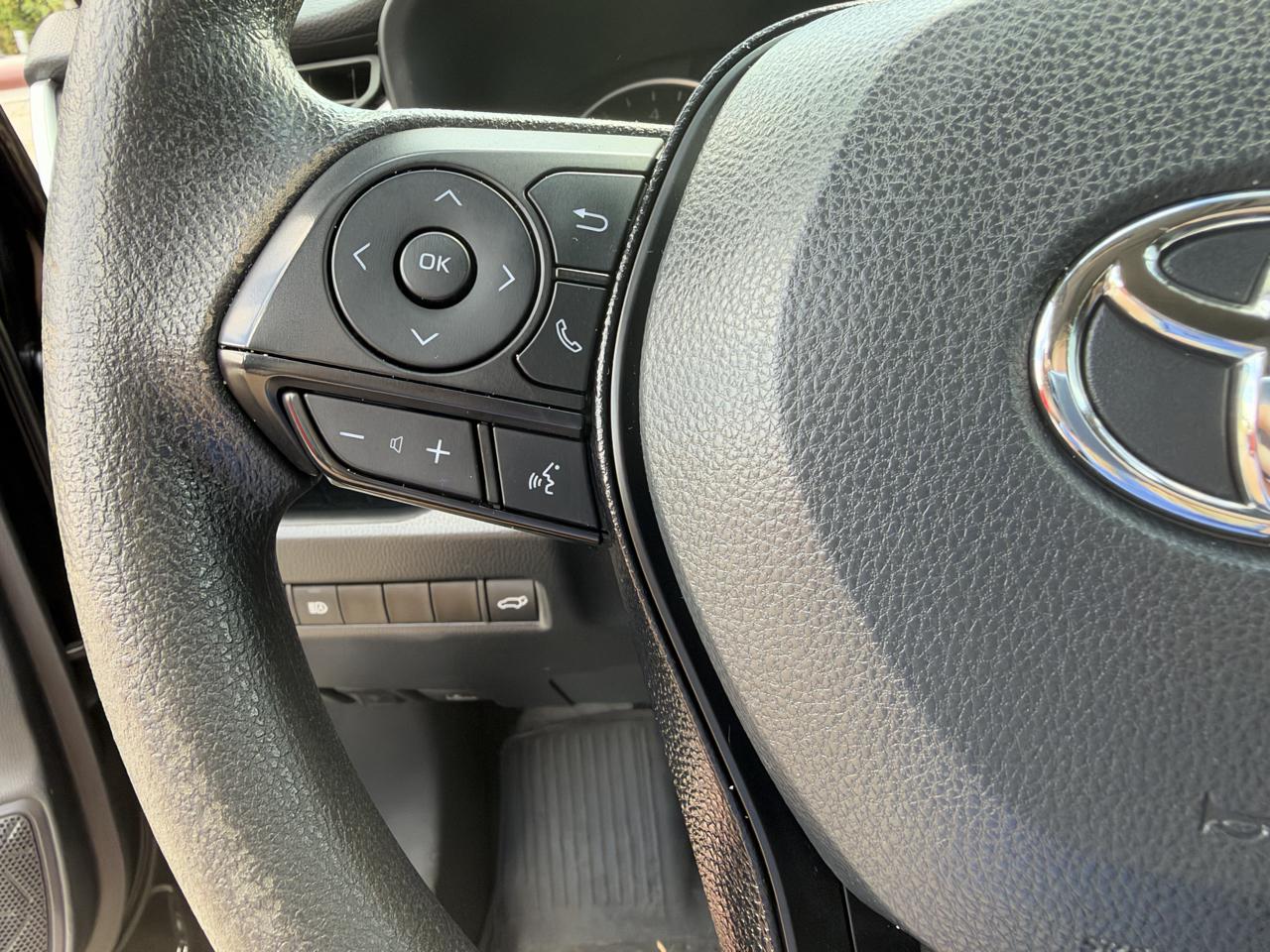 Toyota RAV4 XLE 2021