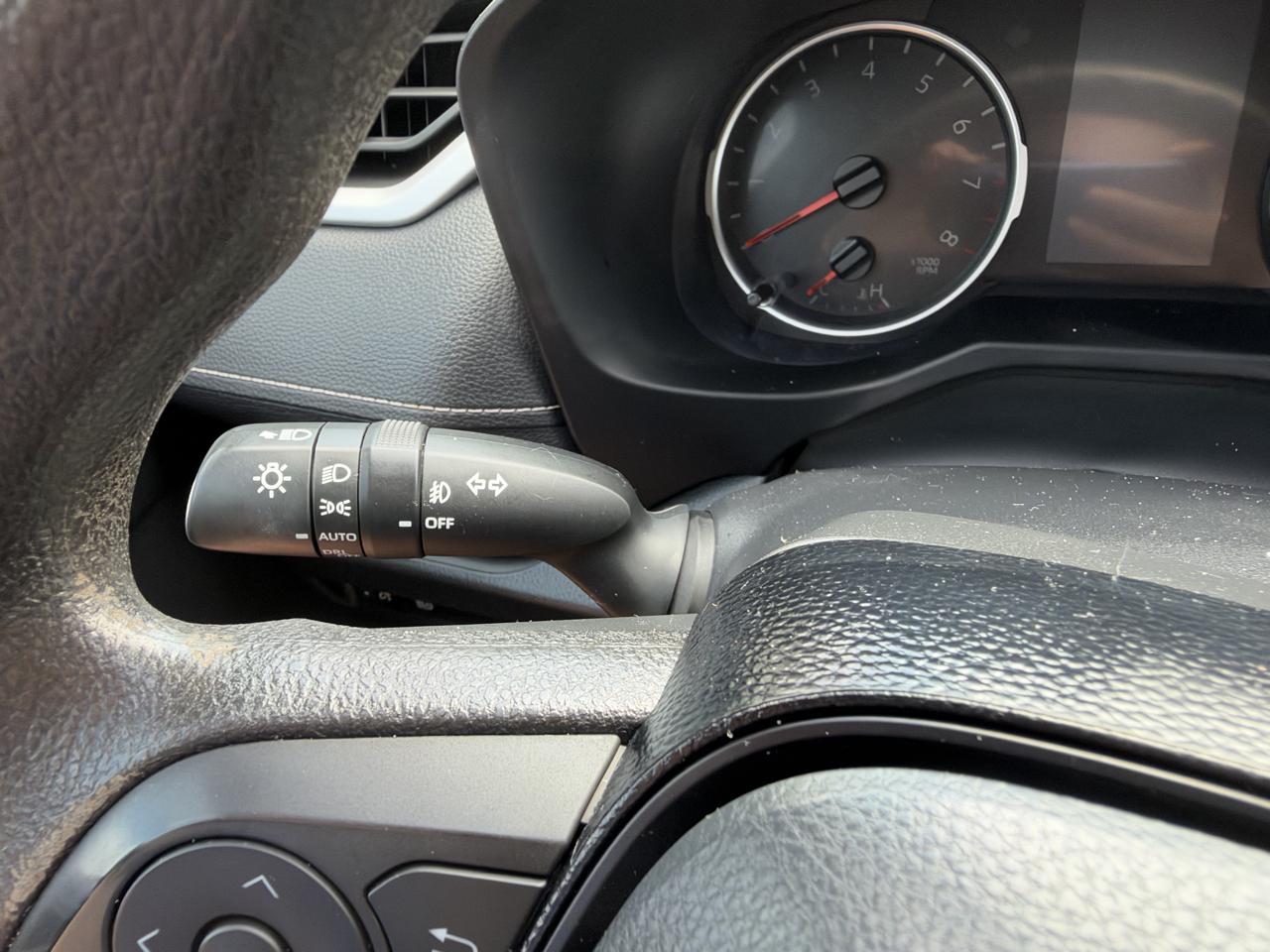 Toyota RAV4 XLE 2021