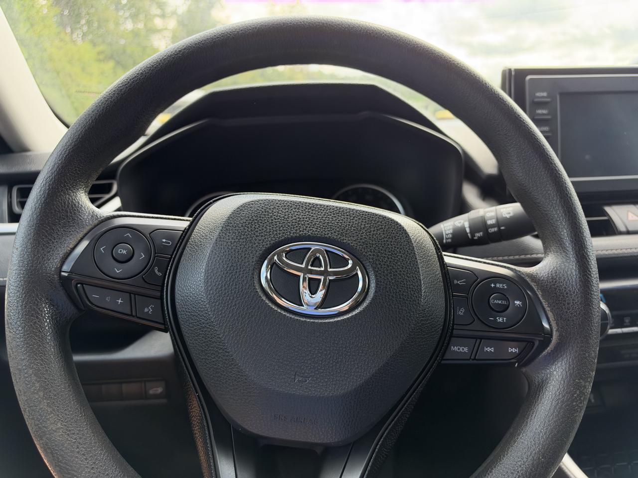 Toyota RAV4 XLE 2021
