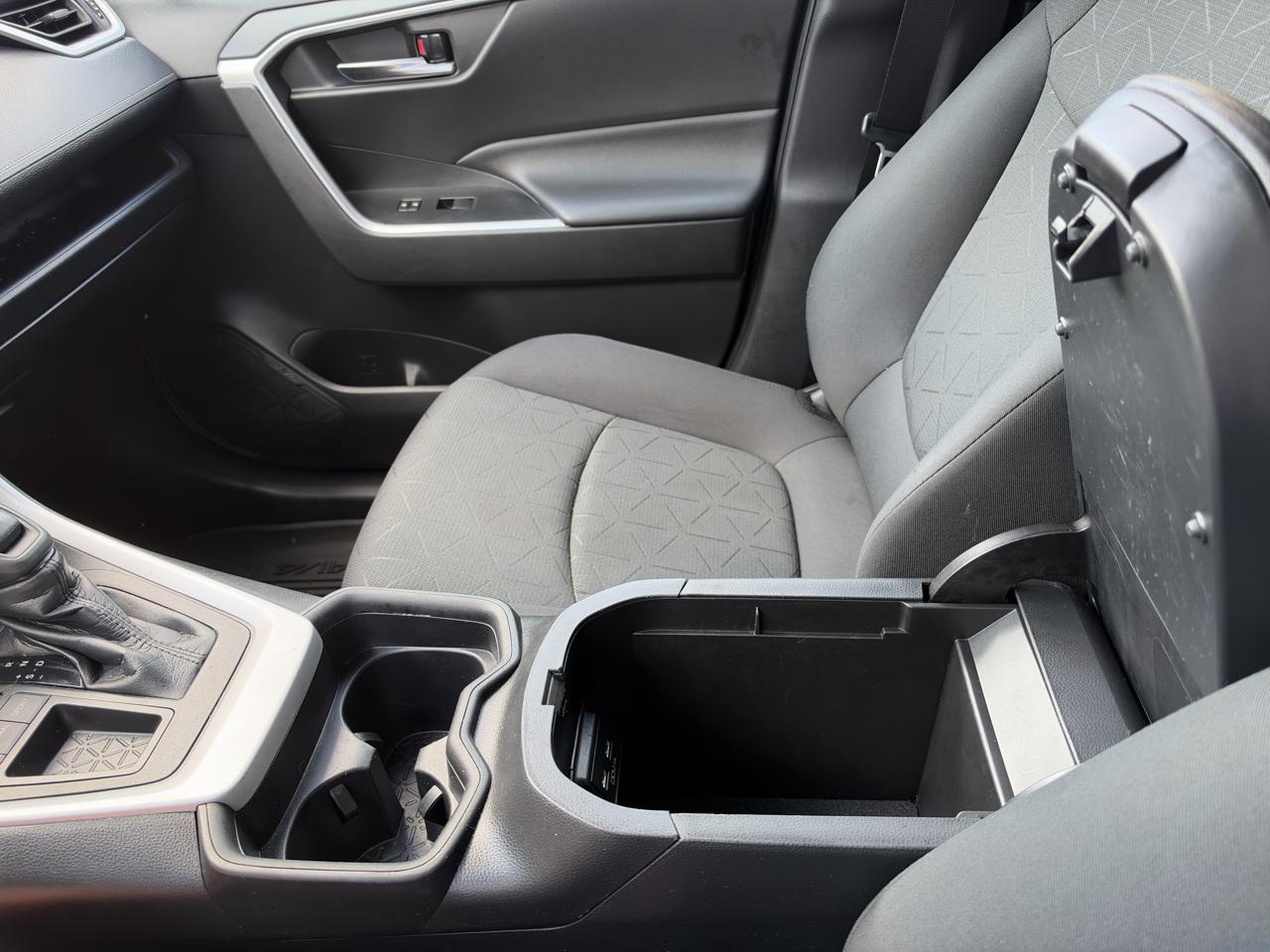 Toyota RAV4 XLE 2021