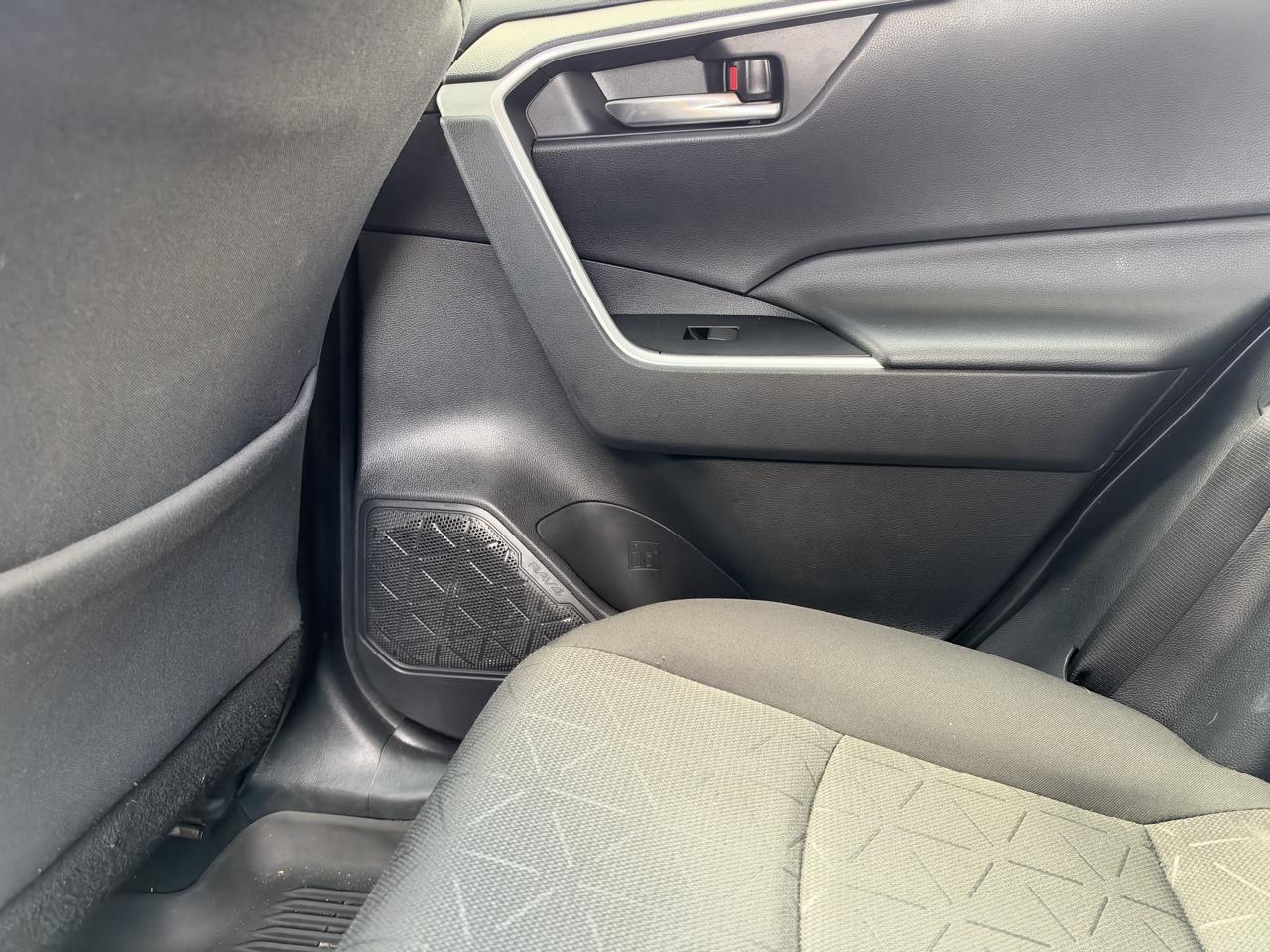 Toyota RAV4 XLE 2021