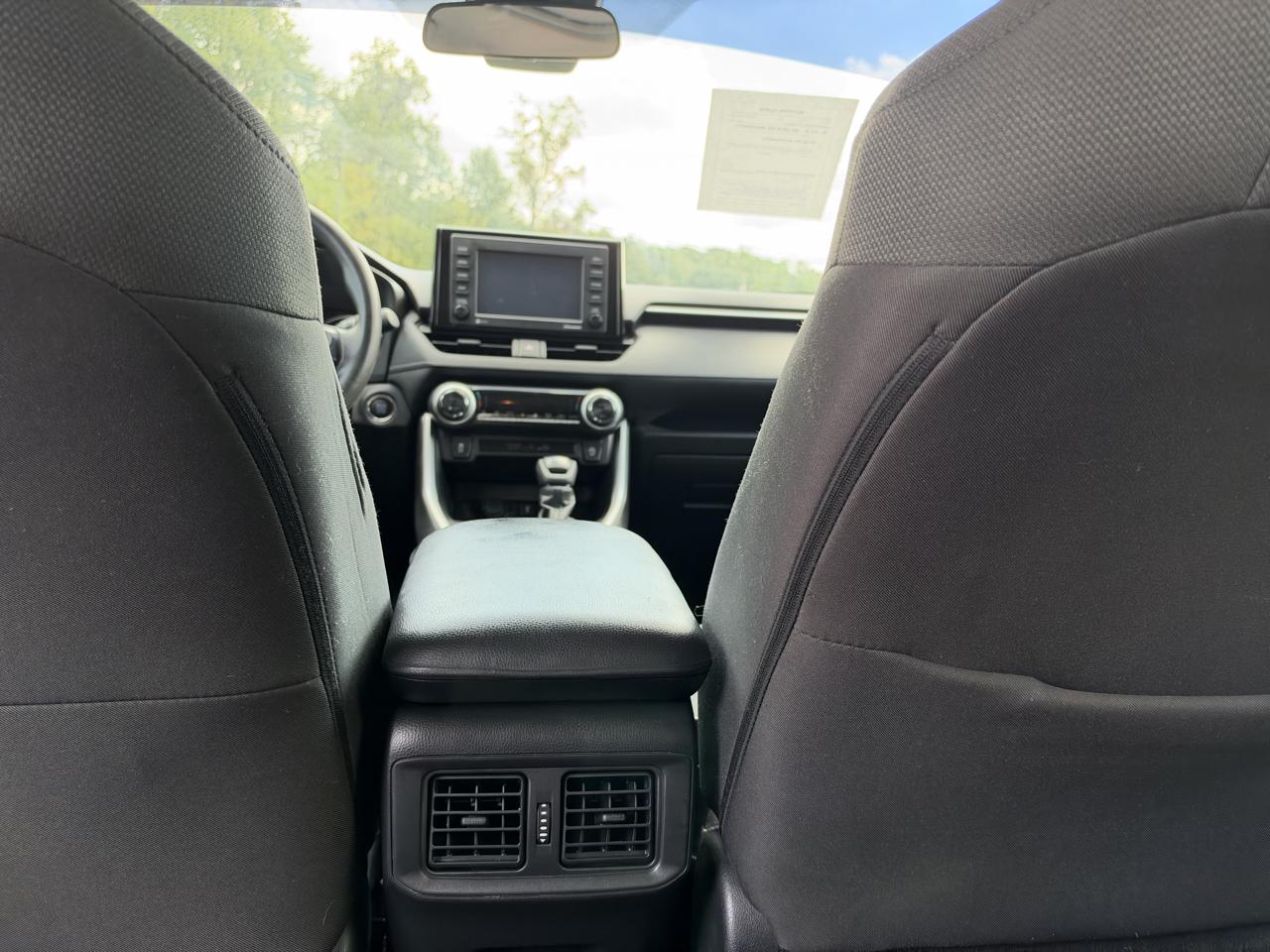 Toyota RAV4 XLE 2021