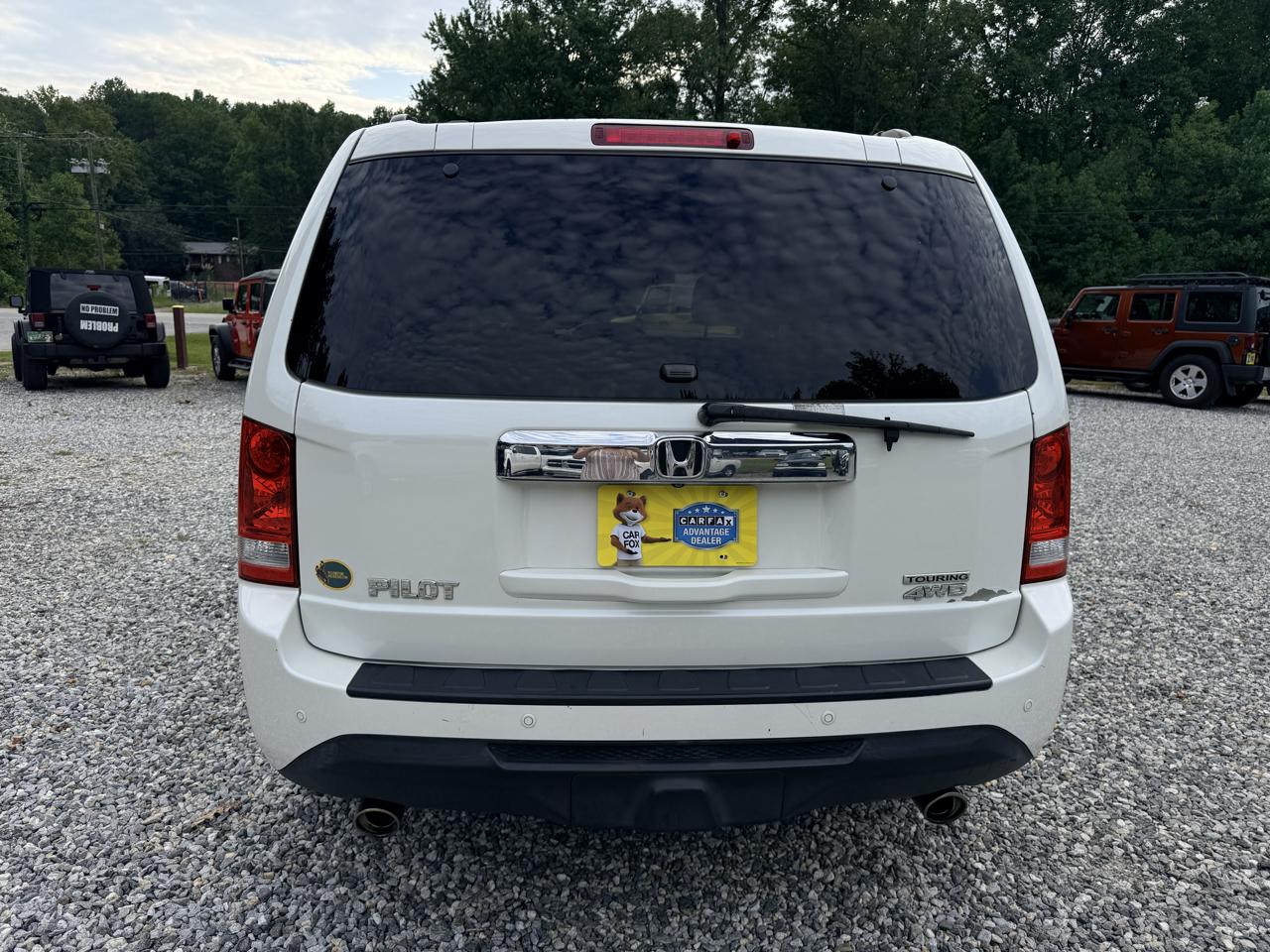 Honda Pilot Touring 4WD 5-Spd AT with DVD 2015