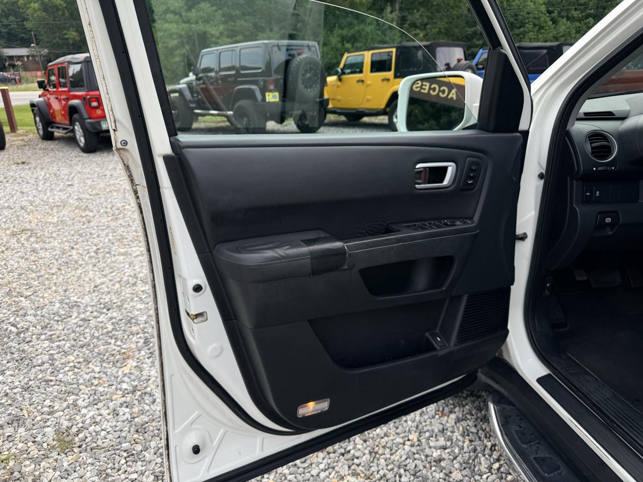 Honda Pilot Touring 4WD 5-Spd AT with DVD 2015