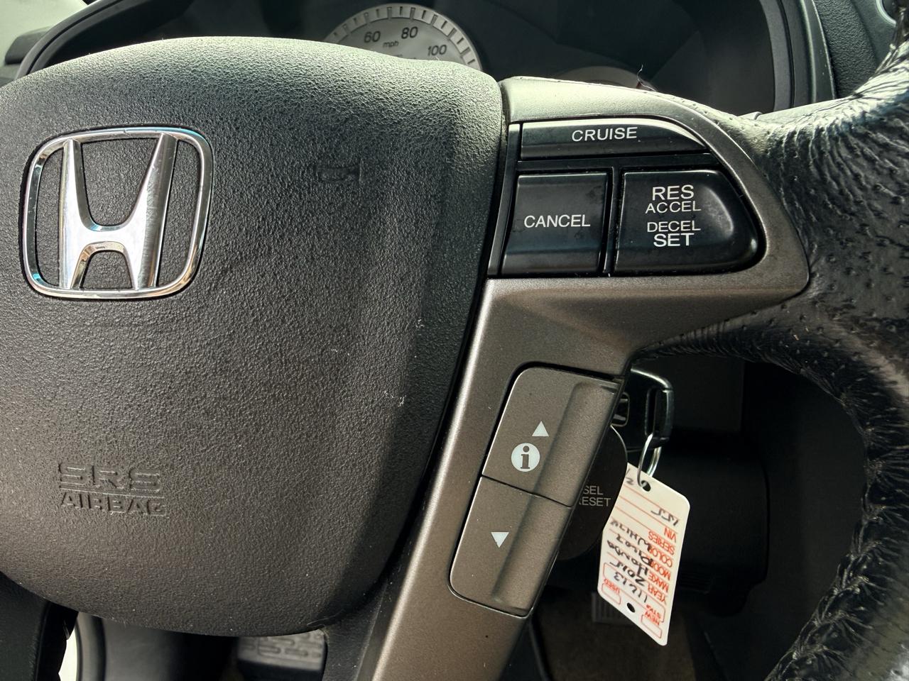 Honda Pilot Touring 4WD 5-Spd AT with DVD 2015