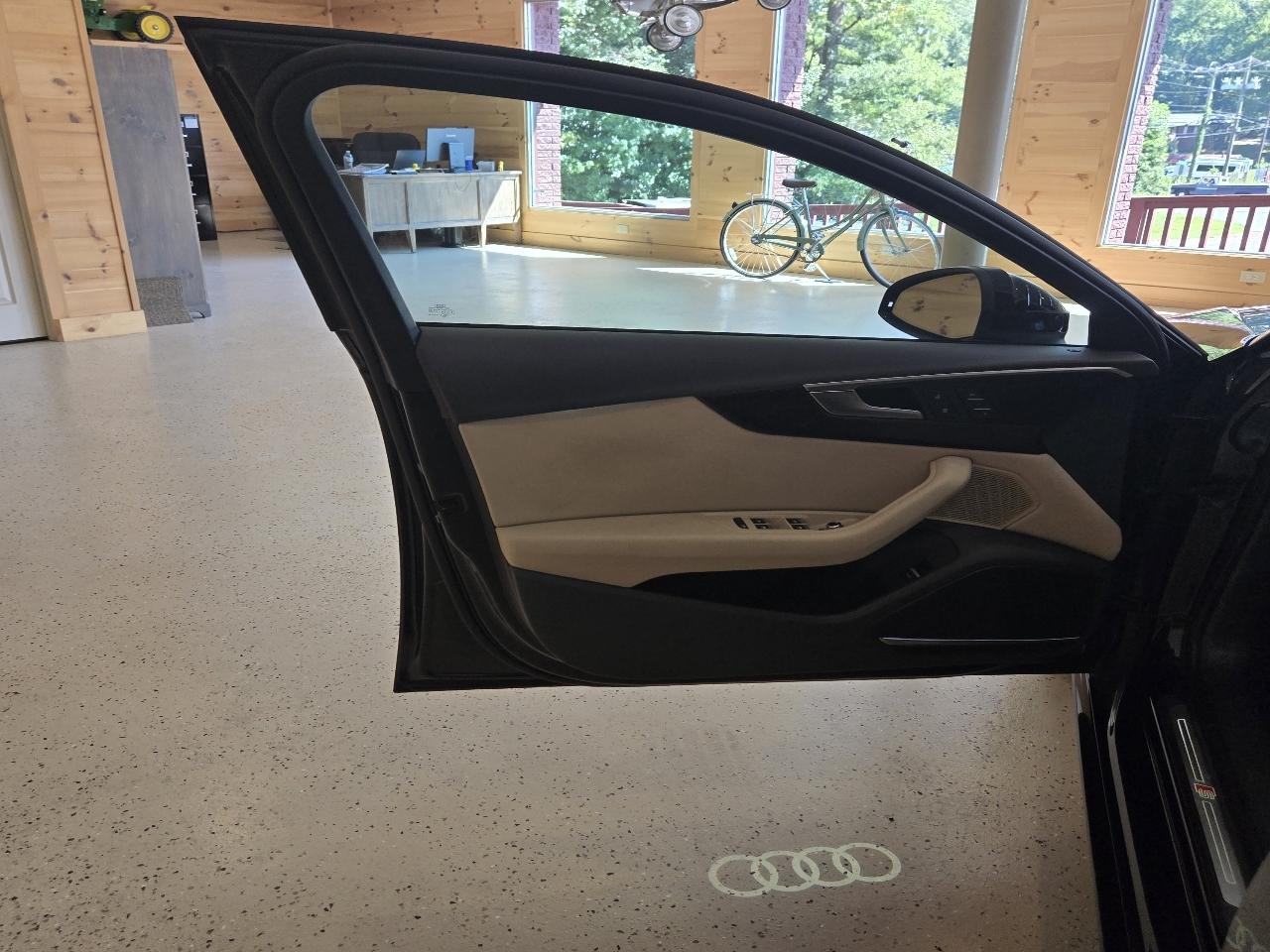 Audi A4 2.0 TFSI Premium Plus quattro 7A 2018