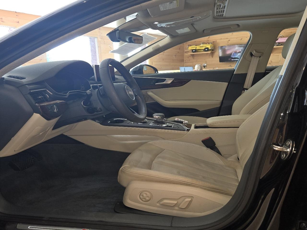 Audi A4 2.0 TFSI Premium Plus quattro 7A 2018
