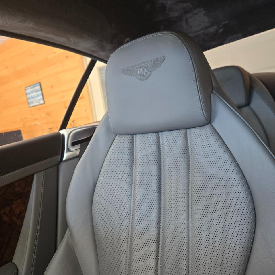 Bentley Continental GT W12 2012