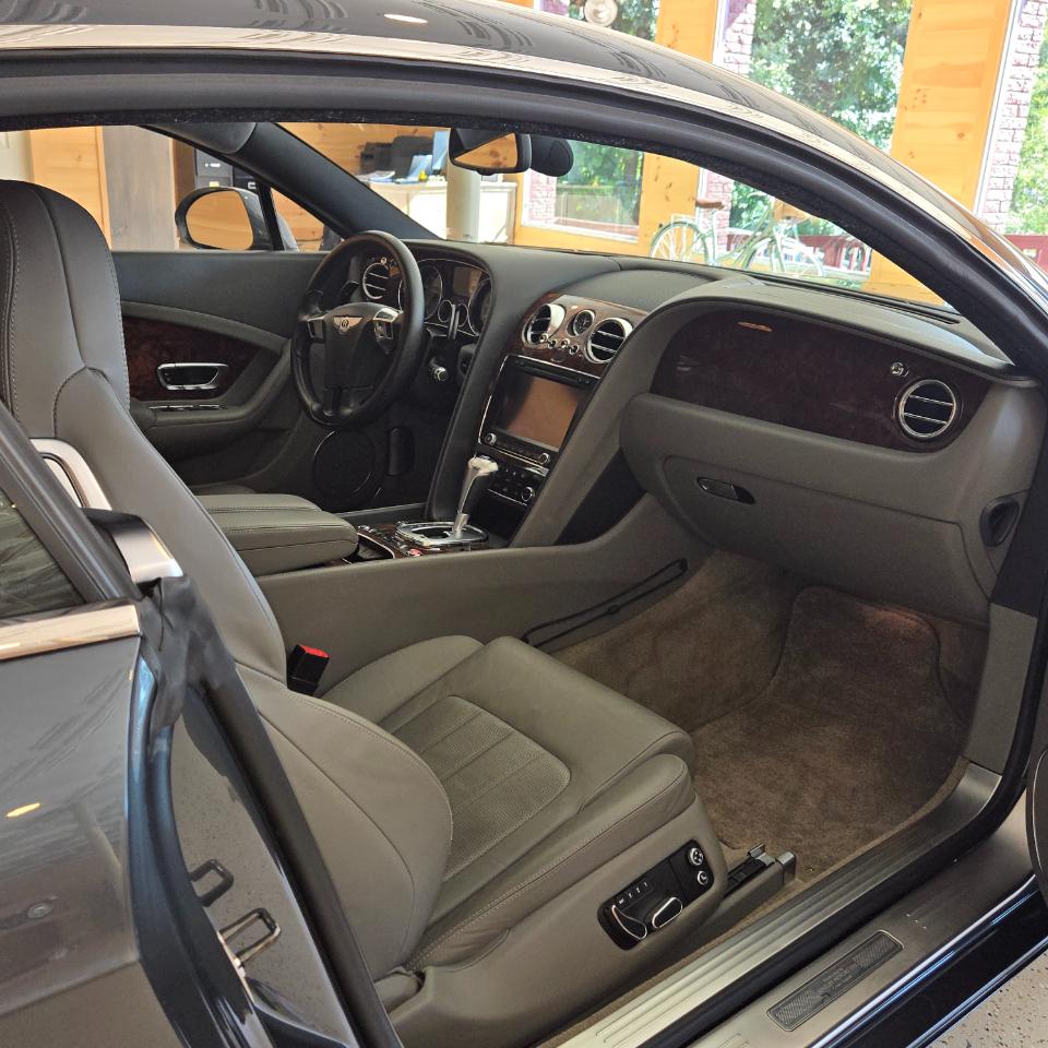 Bentley Continental GT W12 2012