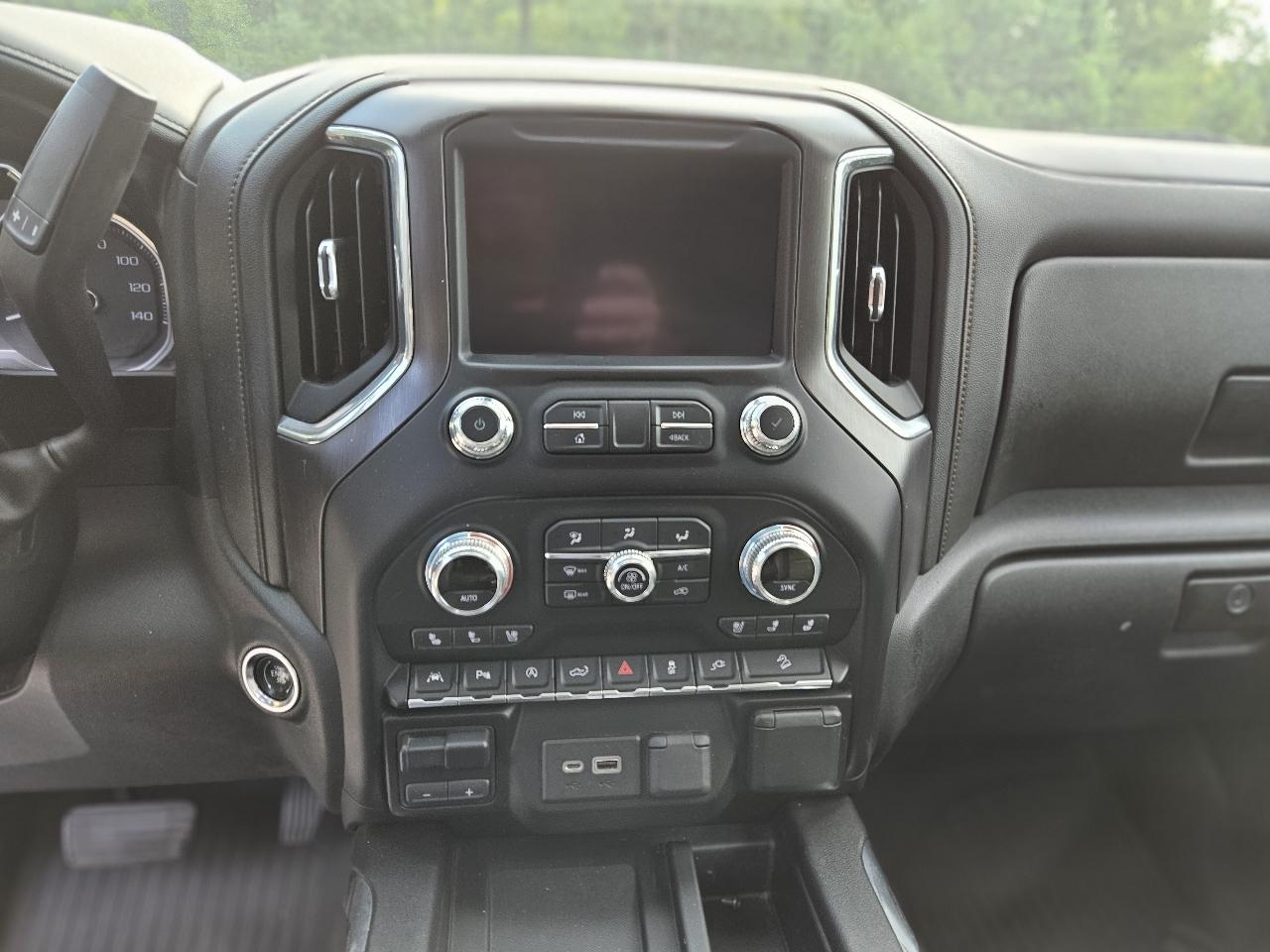 GMC Sierra 1500 AT4 Crew Cab Short Box 4WD 2020