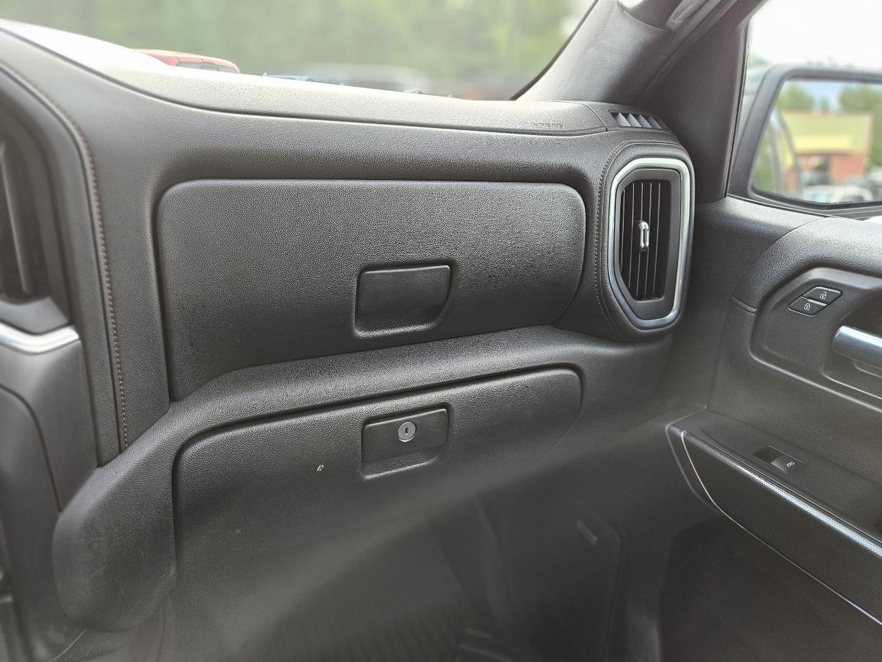 GMC Sierra 1500 AT4 Crew Cab Short Box 4WD 2020