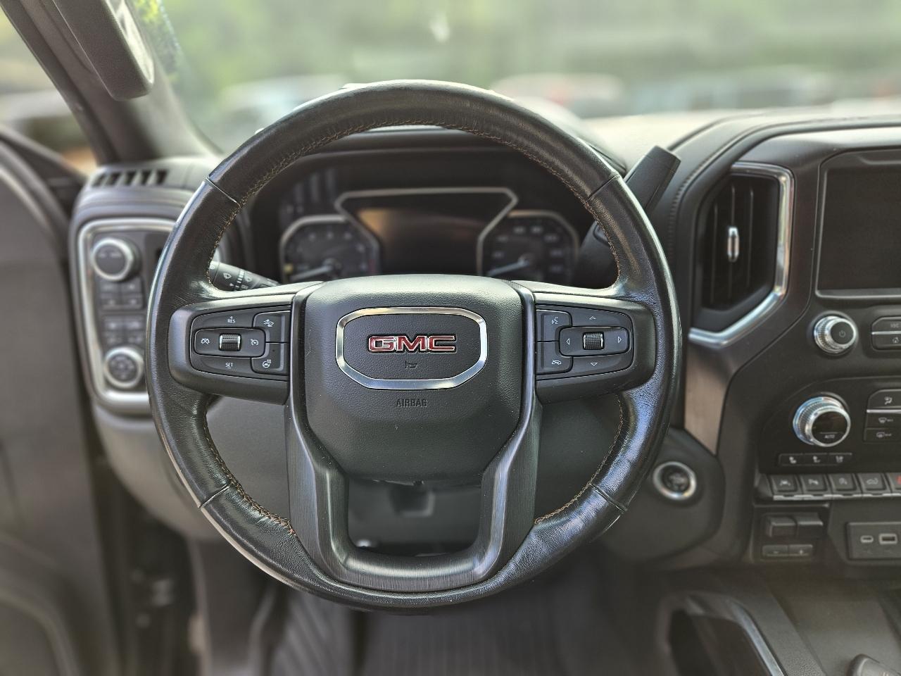 GMC Sierra 1500 AT4 Crew Cab Short Box 4WD 2020