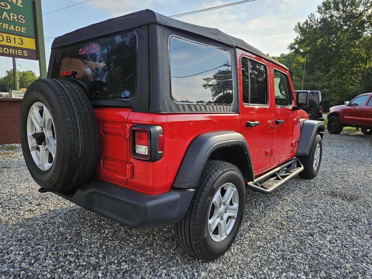 Jeep Wrangler Unlimited Sport 2022