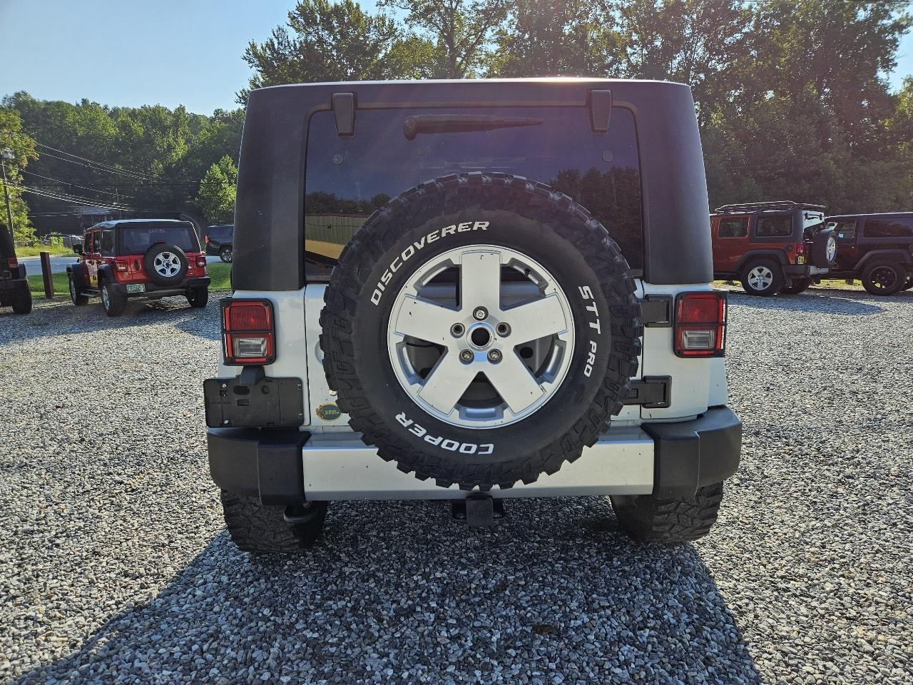 Jeep Wrangler Sahara 4WD 2010