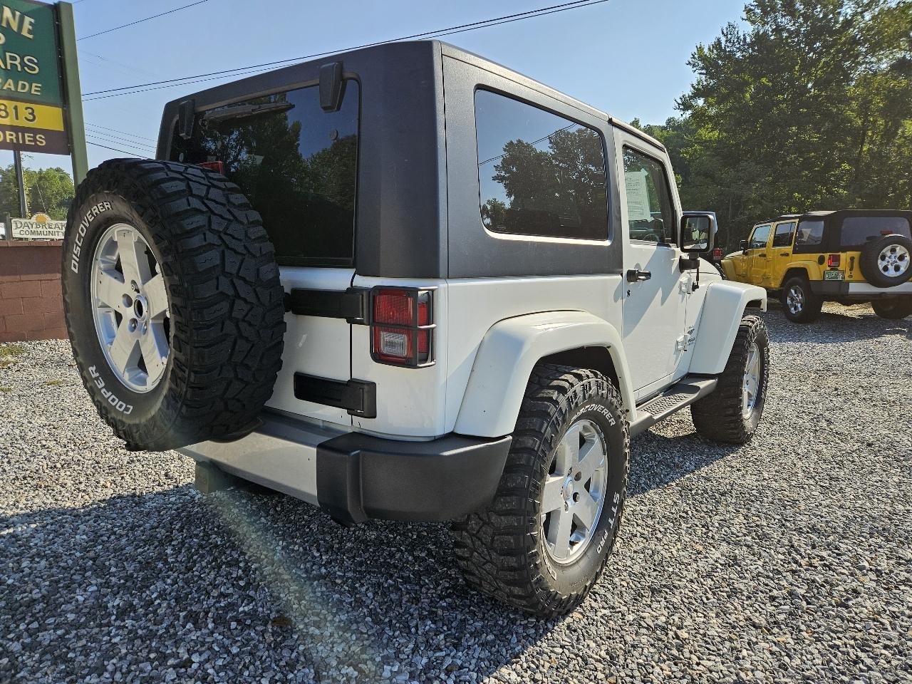 Jeep Wrangler Sahara 4WD 2010
