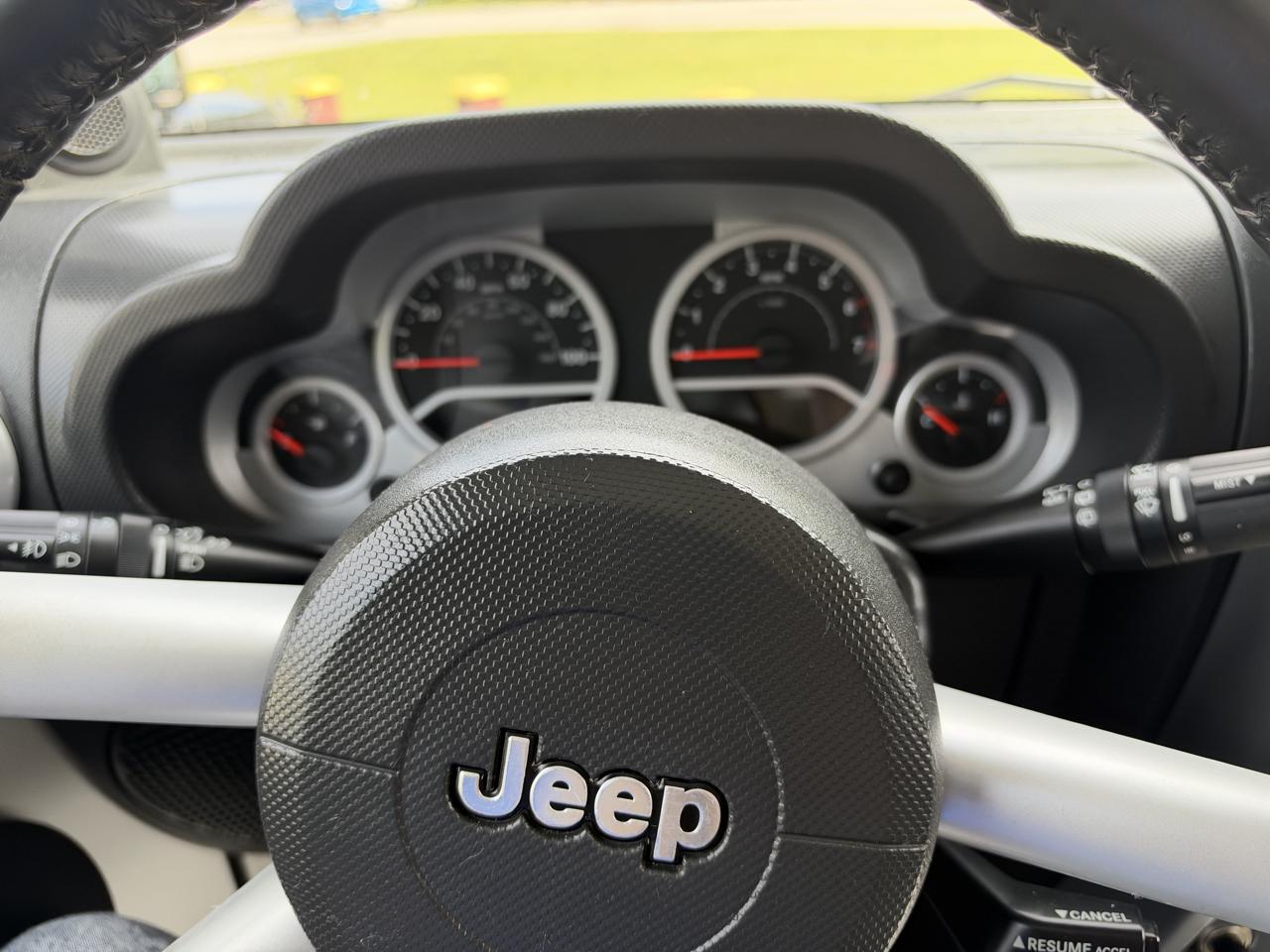 Jeep Wrangler Sahara 4WD 2010