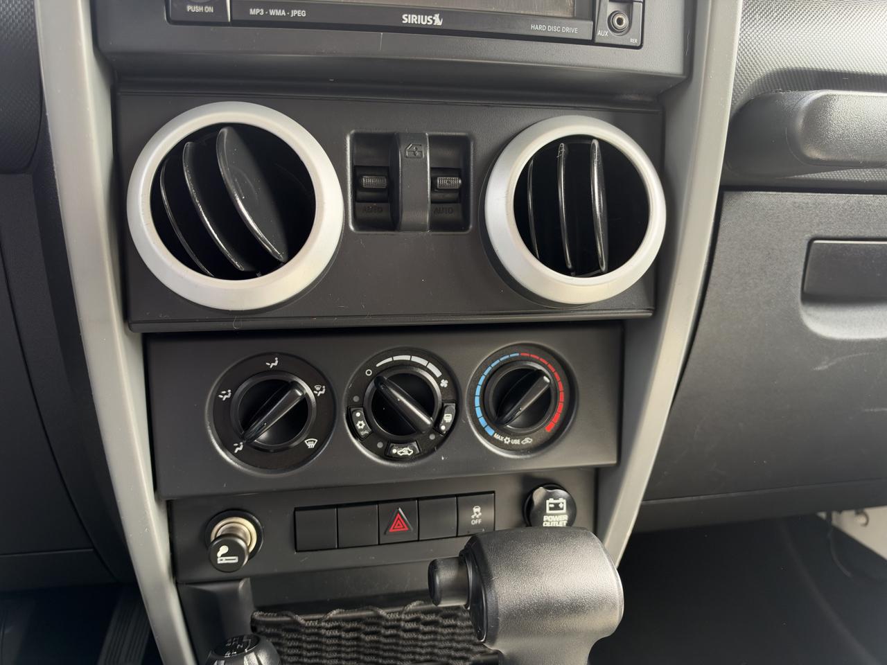 Jeep Wrangler Sahara 4WD 2010