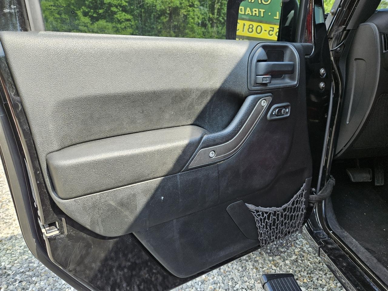 Jeep Wrangler Unlimited Sport 4WD 2017