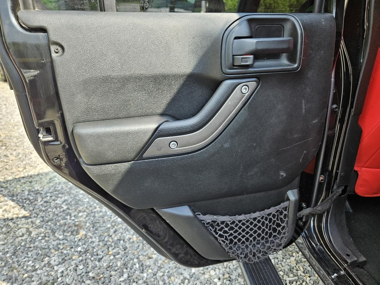 Jeep Wrangler Unlimited Sport 4WD 2017