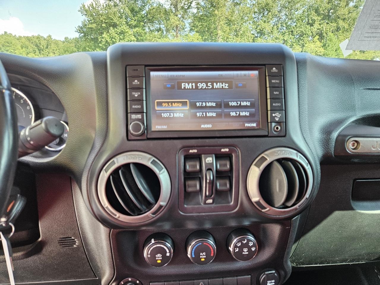 Jeep Wrangler Unlimited Sport 4WD 2017