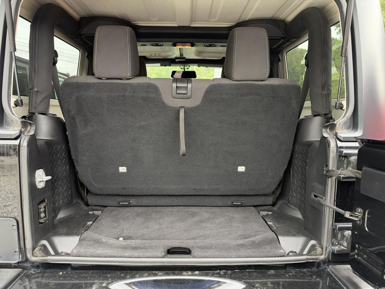 Jeep Wrangler Sahara 4WD 2016
