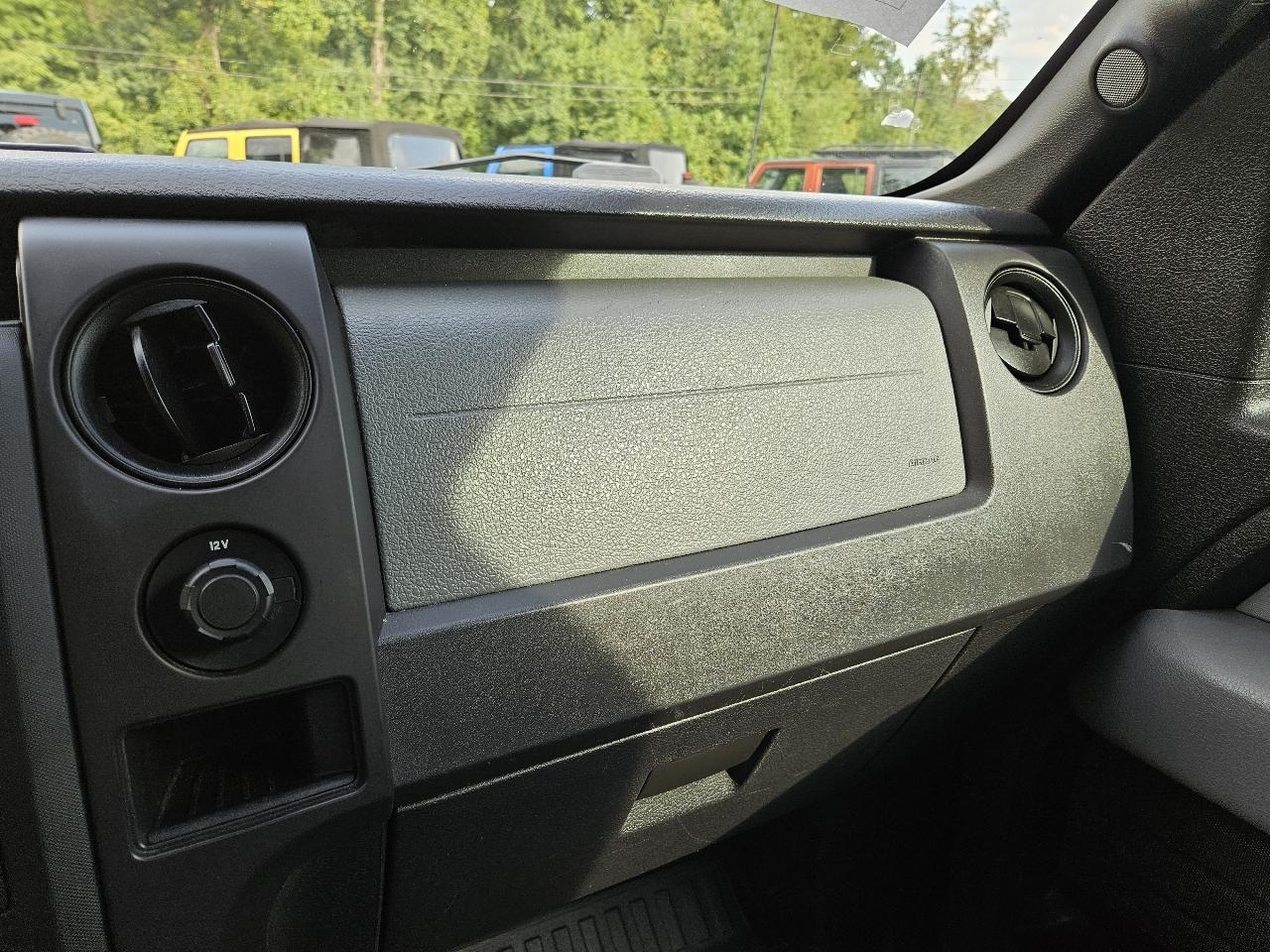 Ford F-150 XLT 8-ft. Bed 2WD 2013