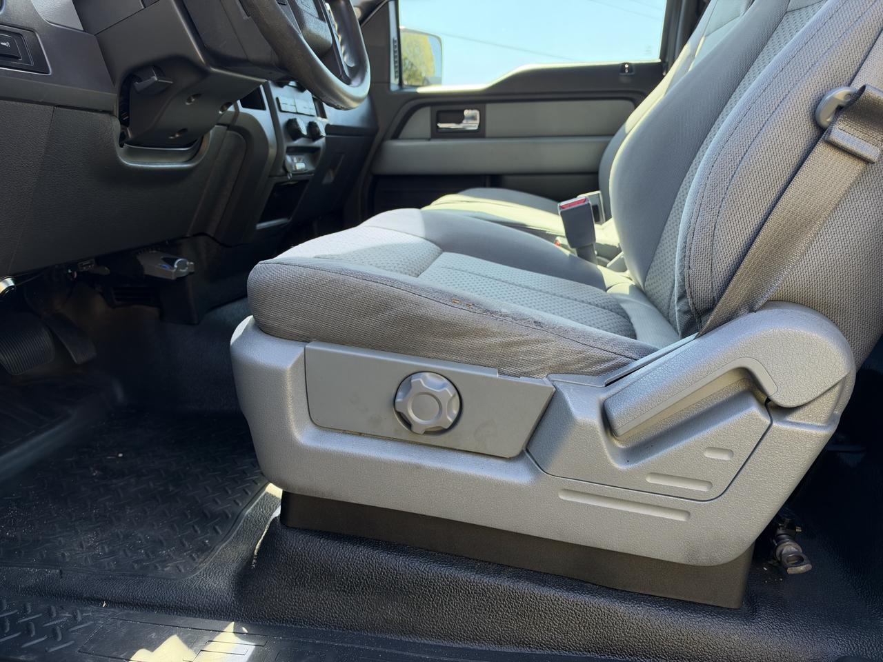 Ford F-150 XLT 8-ft. Bed 2WD 2013