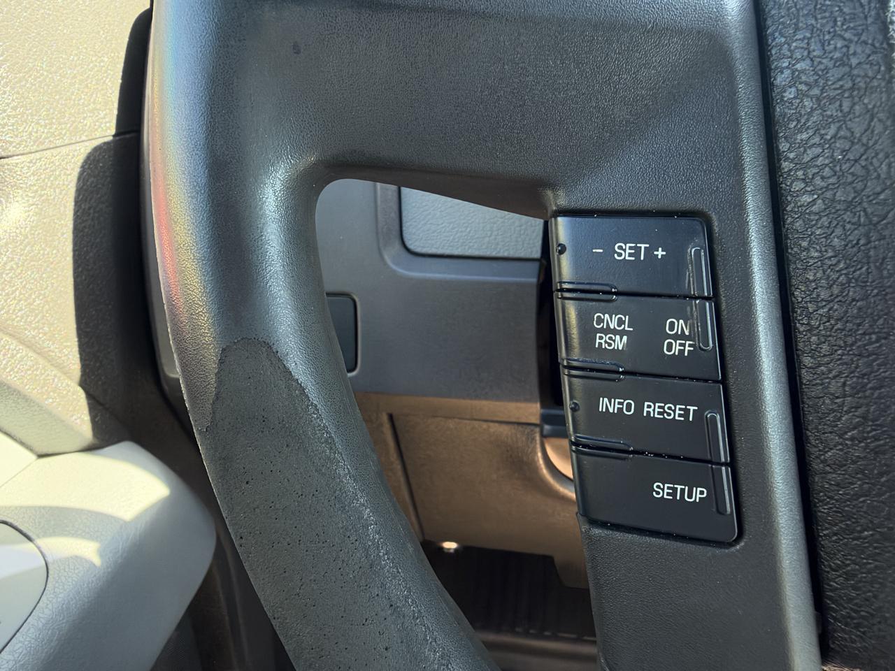 Ford F-150 XLT 8-ft. Bed 2WD 2013