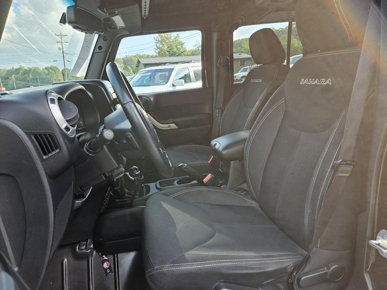 Jeep Wrangler Unlimited Sahara 4WD 2016
