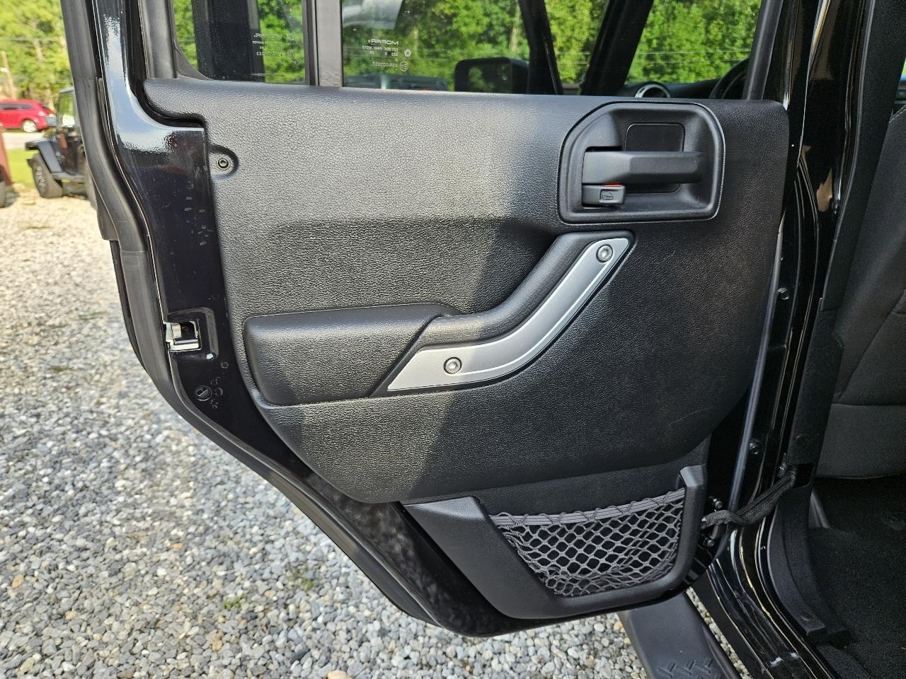 Jeep Wrangler Unlimited Sahara 4WD 2016
