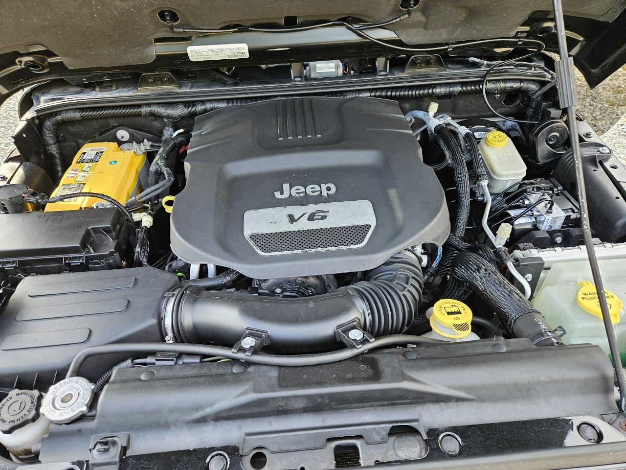 Jeep Wrangler Unlimited Sahara 4WD 2016