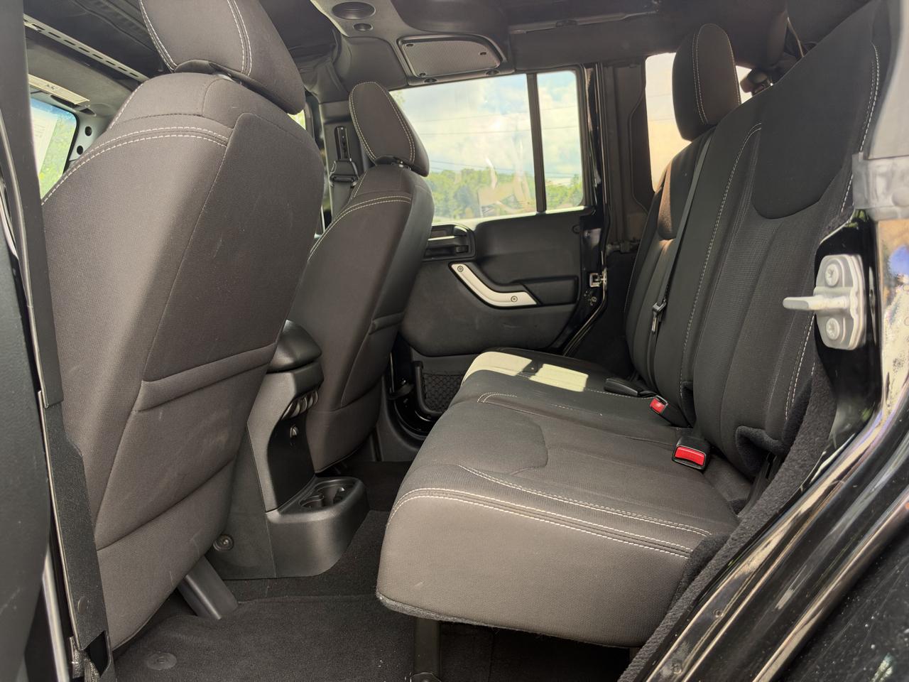 Jeep Wrangler Unlimited Sahara 4WD 2016
