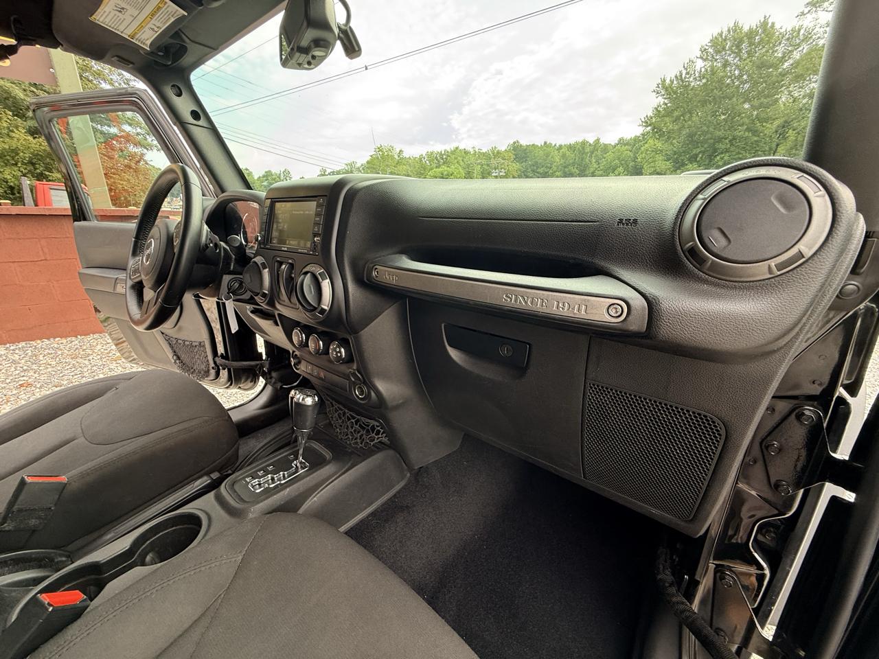 Jeep Wrangler Sport 4WD 2016